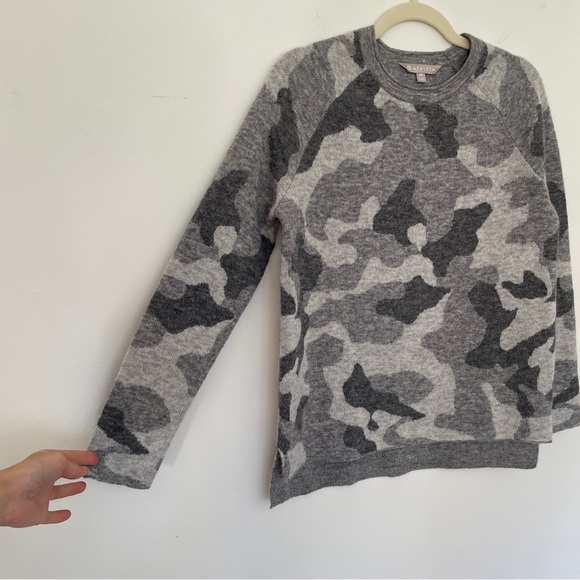 Athleta Undercover Camo Sweater Alpaca Merino Wool Crew Neck Tunic Knit Sz XS - Picture 6 of 11